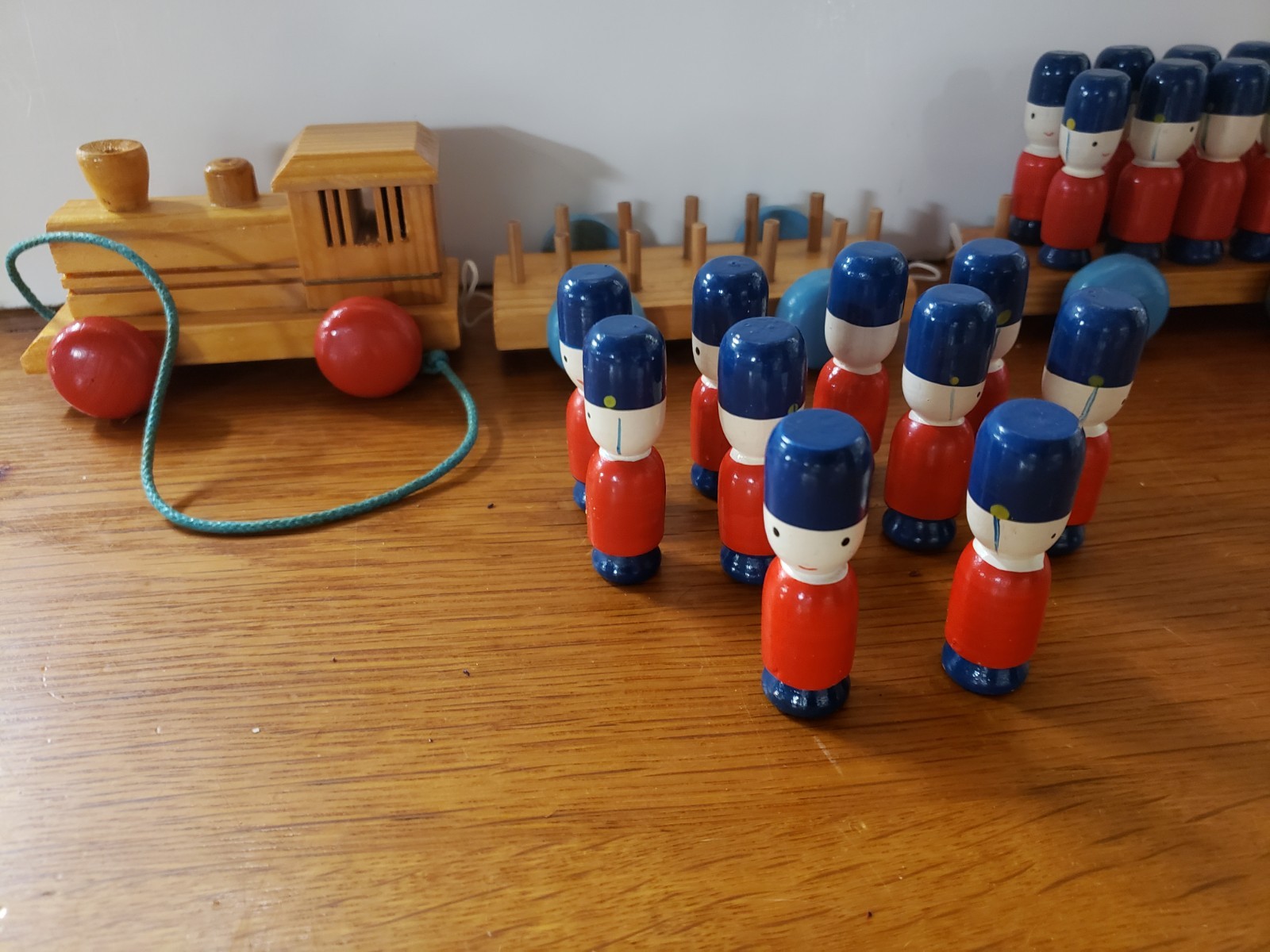 Vintage Wooden Toy Soldiers Counting Math Learning Pull String Train