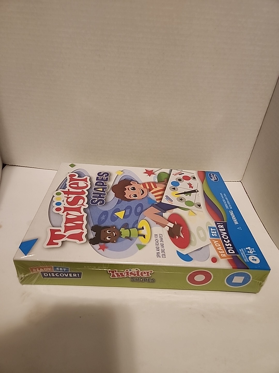 Hasbro Twister Shapes Game Ready, Set, Discover Ages 4+ Brand New/Sealed!