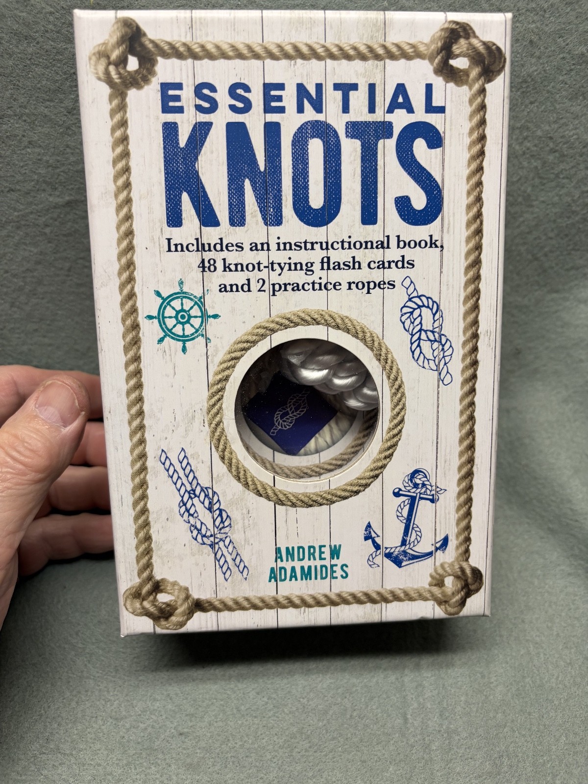 (a106) – Essential Knots -how to tie – instructional booklet, flash cards, rope