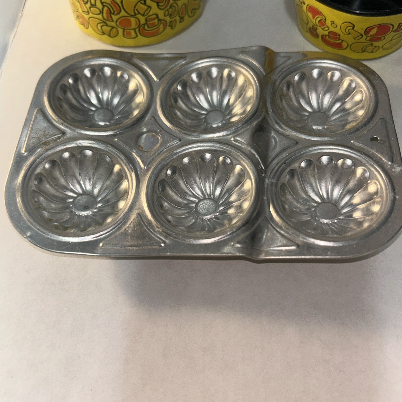 VTG 70’s Play Kitchen Set for Kids Lot of 7 items. baking pans, dents, pots