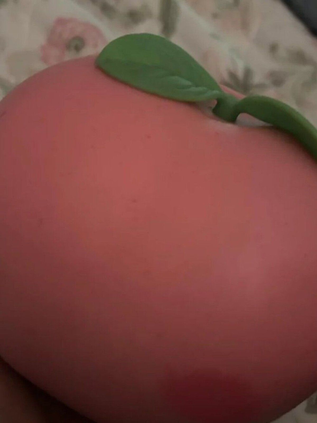 Squeezy Peach Squishy Stress Toy – Pink/Peach