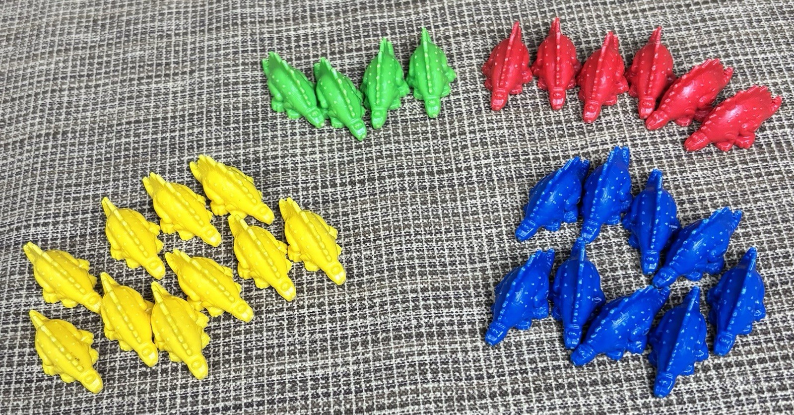 Learning Resources Mini Dino Counters 29 Pieces Figures Dinosaurs 4 Colors