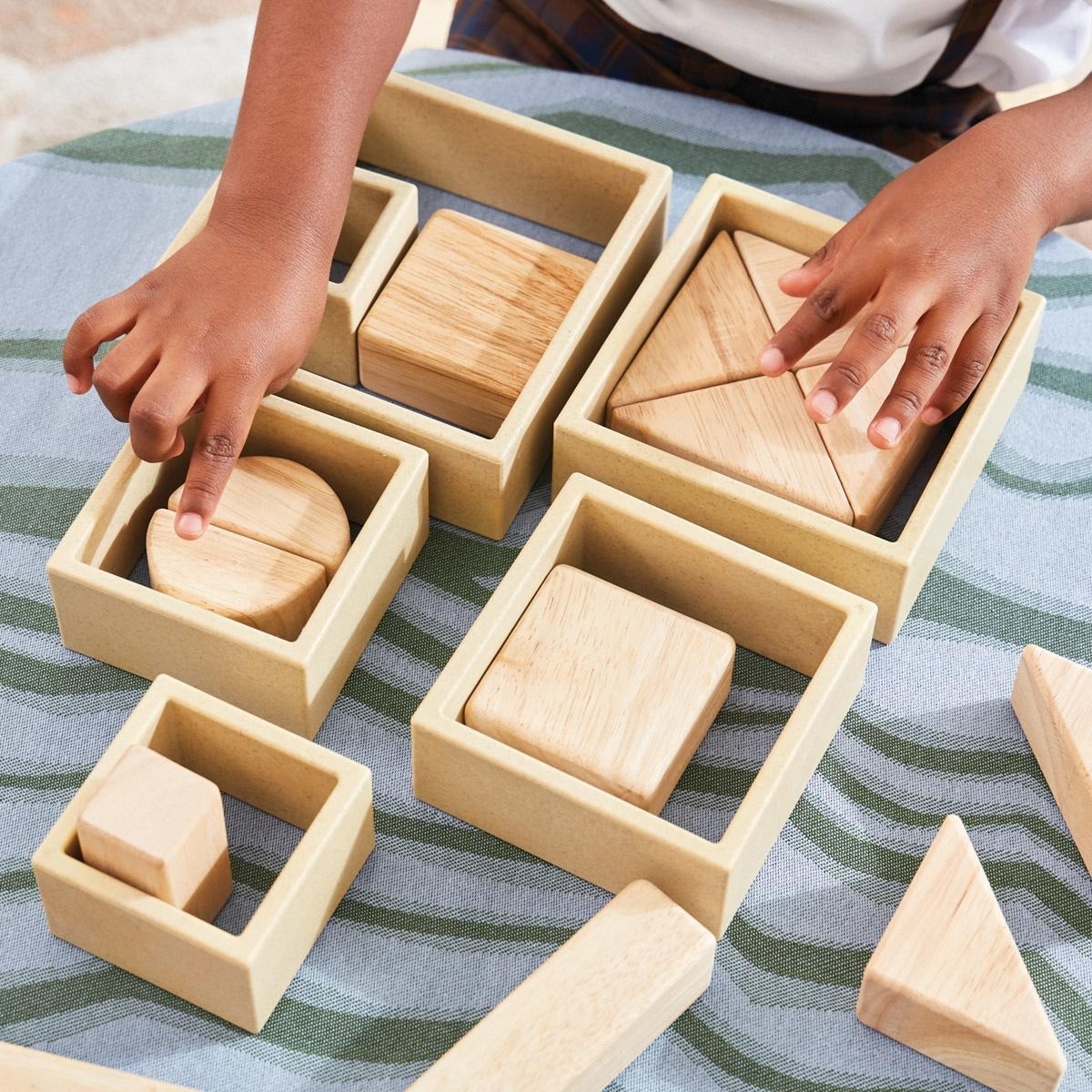 Kaplan Early Learning Discovery Squares – Natural – 6 Pieces
