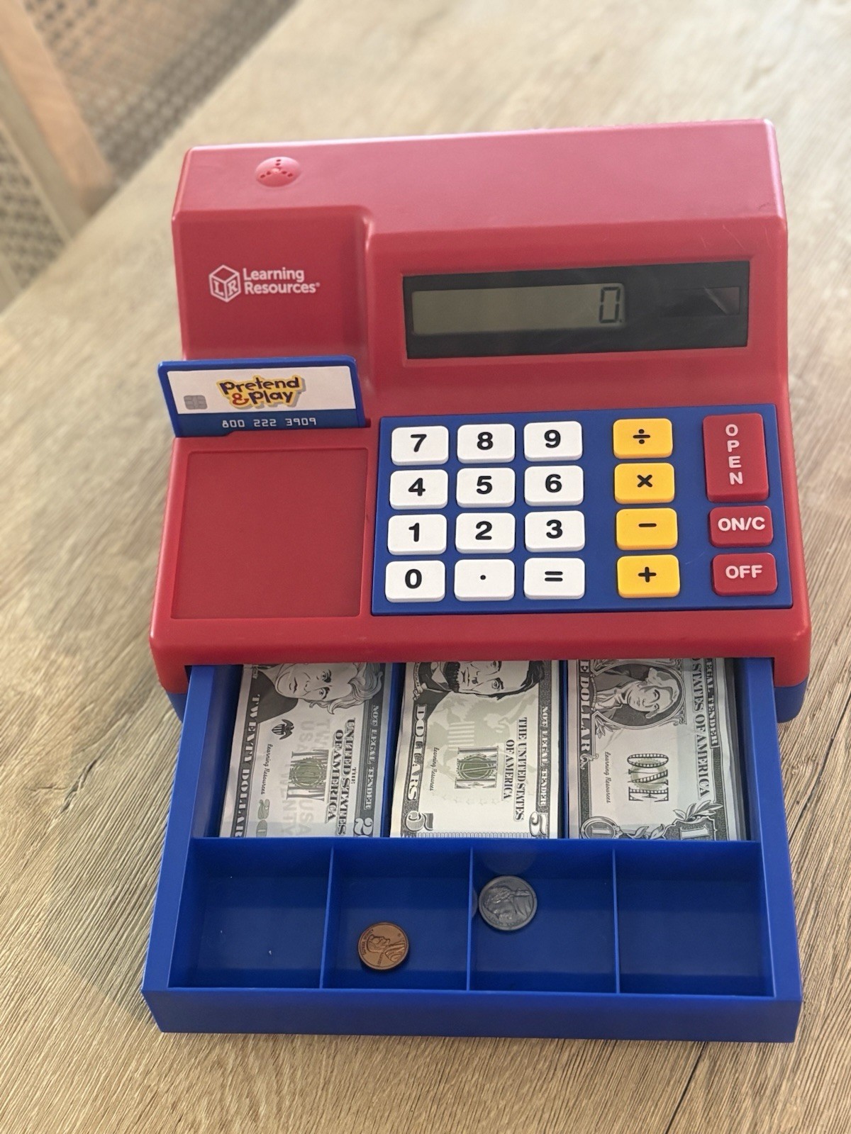 Learning Resources Electronic Kids Toy Cash Register, 10 x 11″ Works, CC & Money