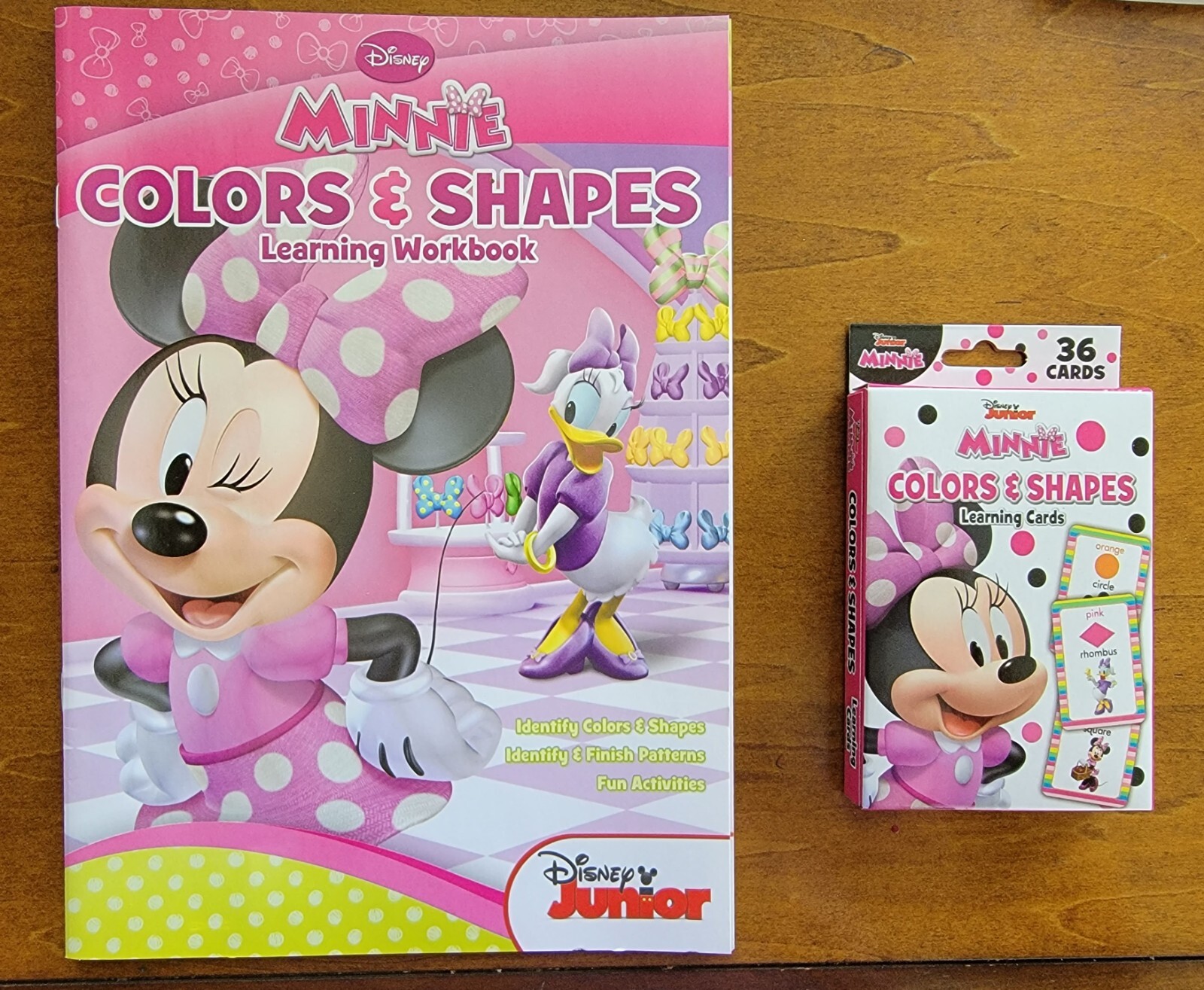 Disney Minnie Mouse Colors & Shapes Learning Workbook and Learning Cards
