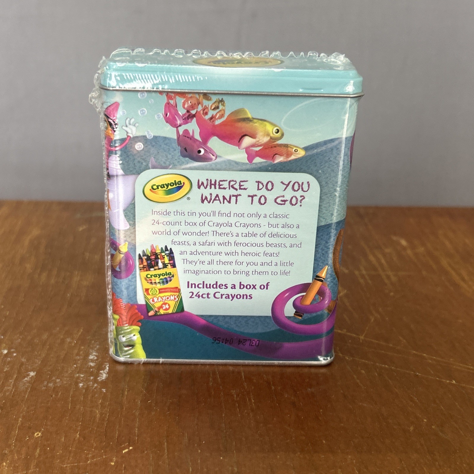 Crayola Imagination Tins Underwater, 24 Crayons in Tin, New Sealed Hallmark 2011