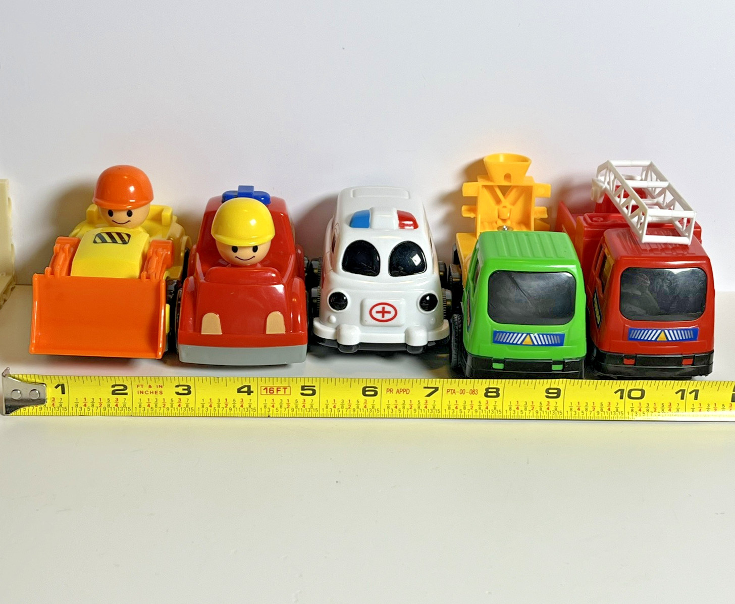 Toddler Toy Vehicle Plastic Truck Car LOT of 5 Construction Fire Ambulance Kids