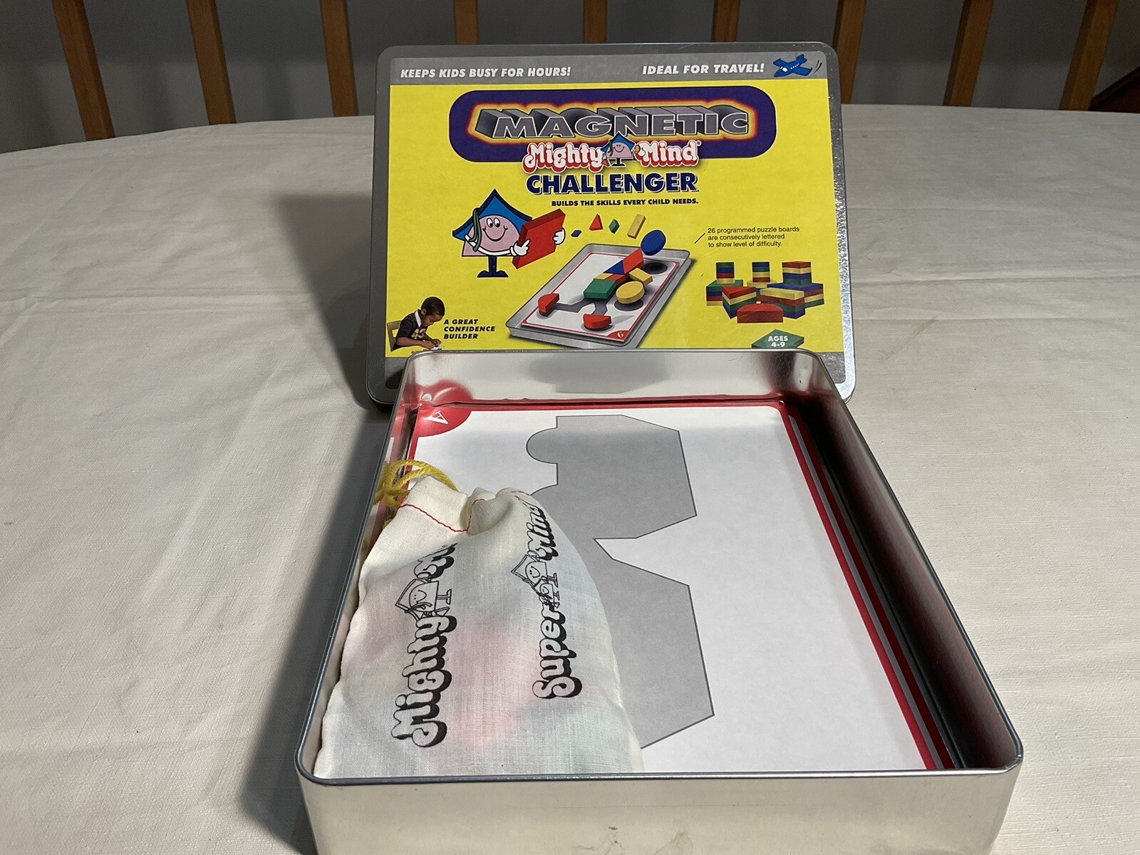 LEISURE LEARNING MAGNETIC MIGHTY MIND TILES & PATTERN CARDS CHALLENGER SET