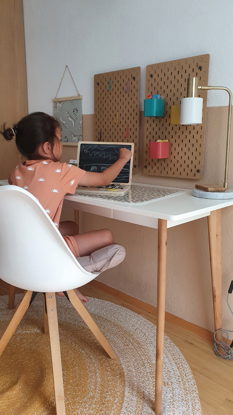 Small Foot Wooden Laptop with Magnet Board 11.8″ x 8.7″ x 0.6″