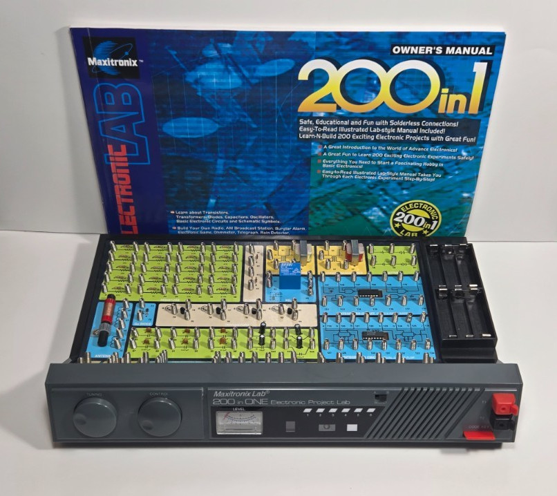 Maxitronix 200in1 Electronic Lab Complete w/ Manual and Box Very Good Condition!