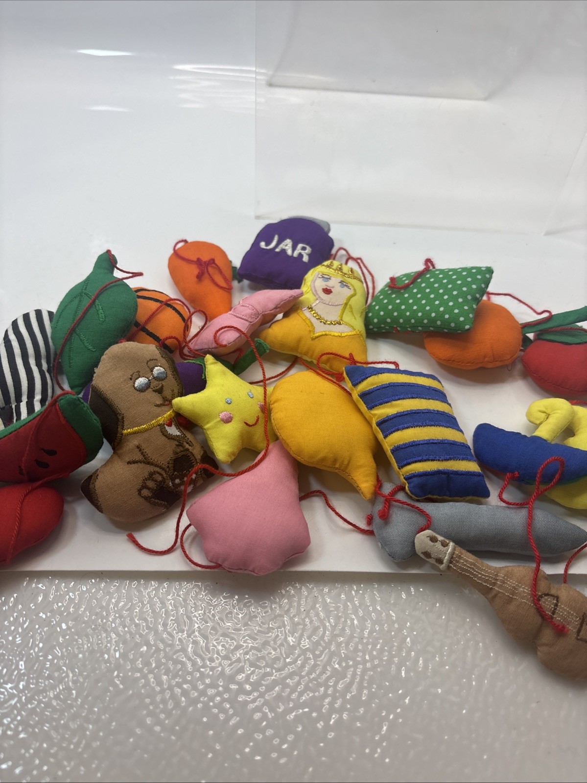 ABC Bag Pockets Play Letter Learning VTG Cloth Plush 23 Characters Zip Top