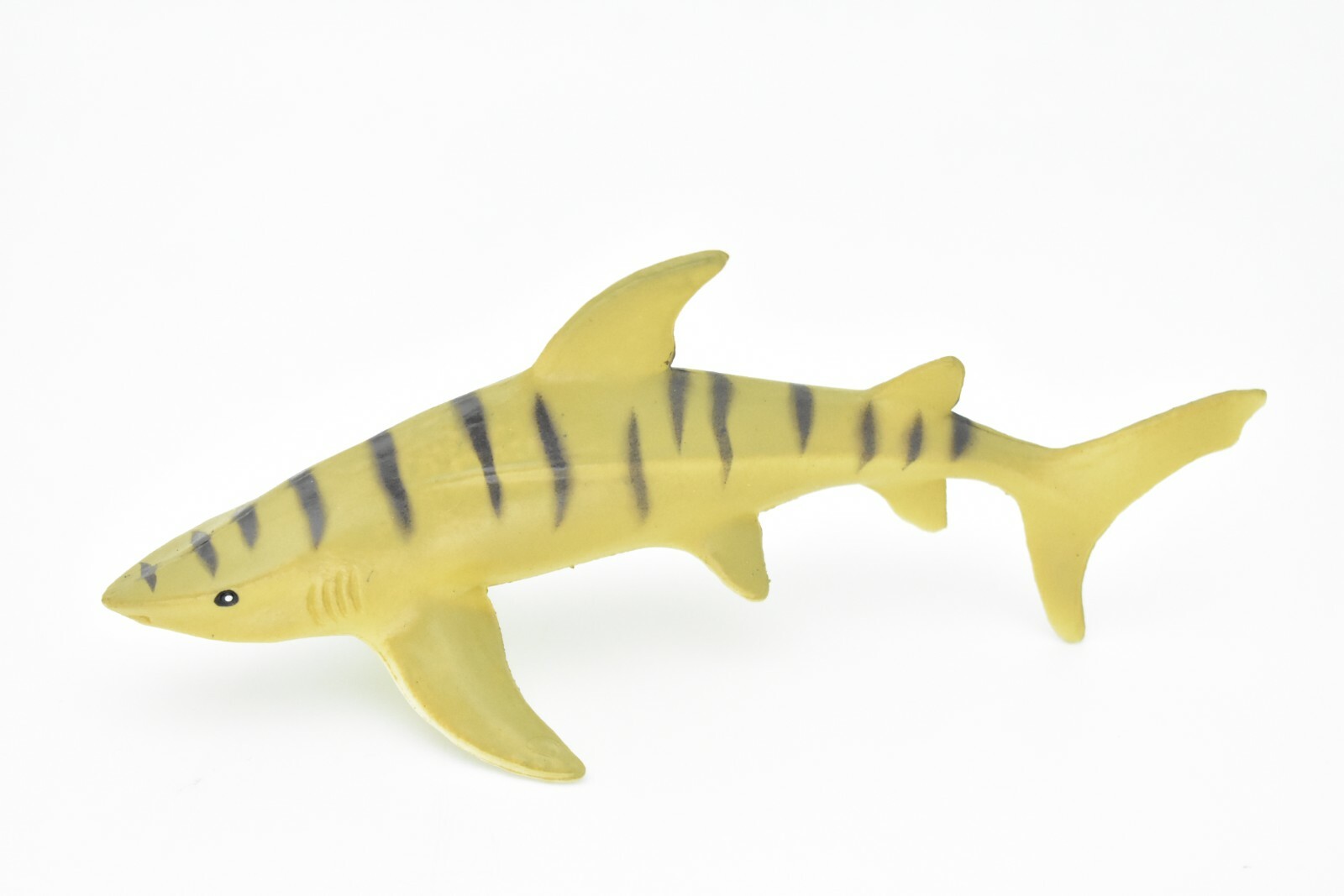 Tiger Shark, Very Nice Hollow Rubber Replica 6″ – F1902 B20