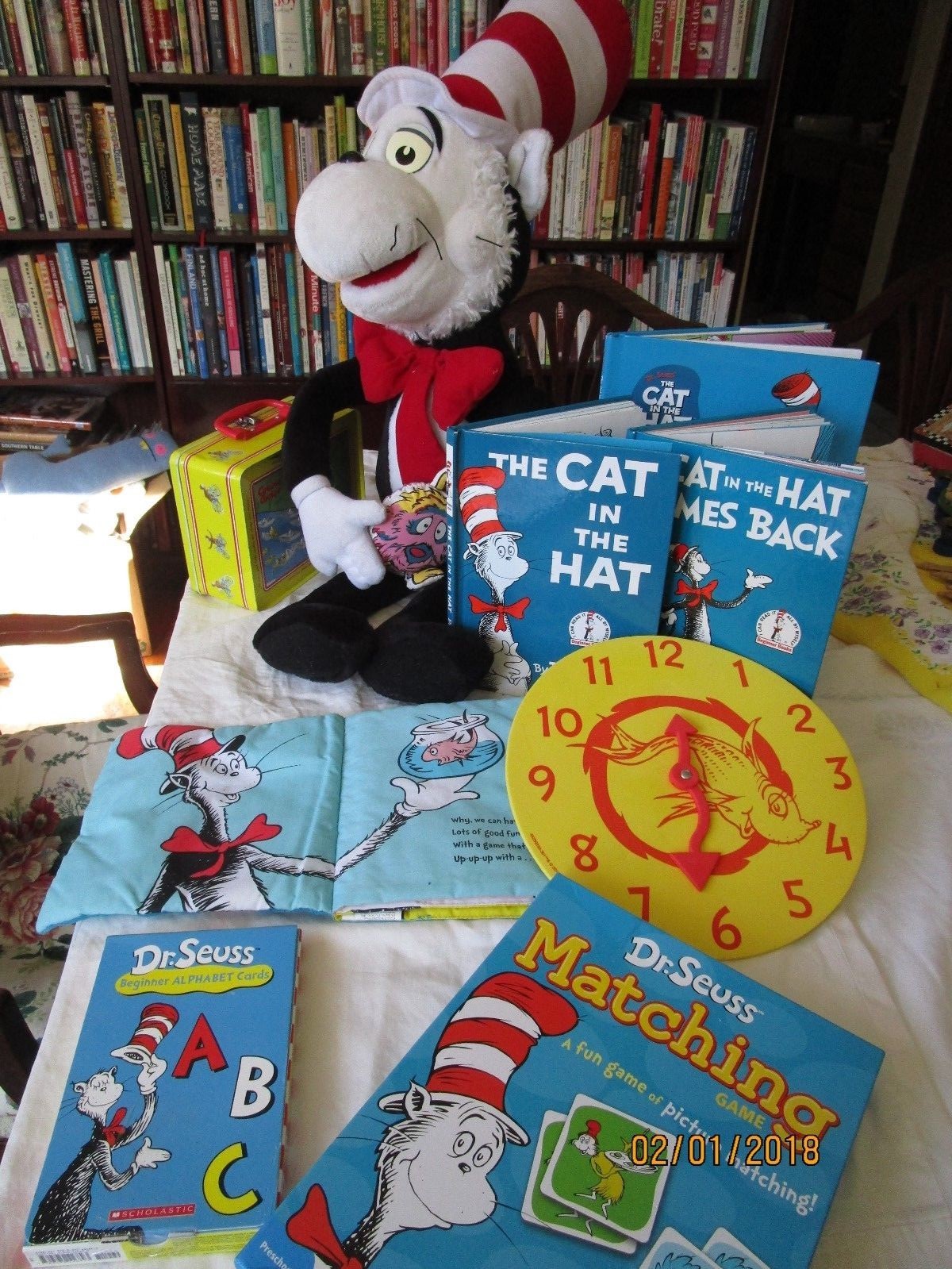 Dr. Seuss Cat in the Hat: Pulsh 36″,3 hardback, 1 soft , 3 educational games