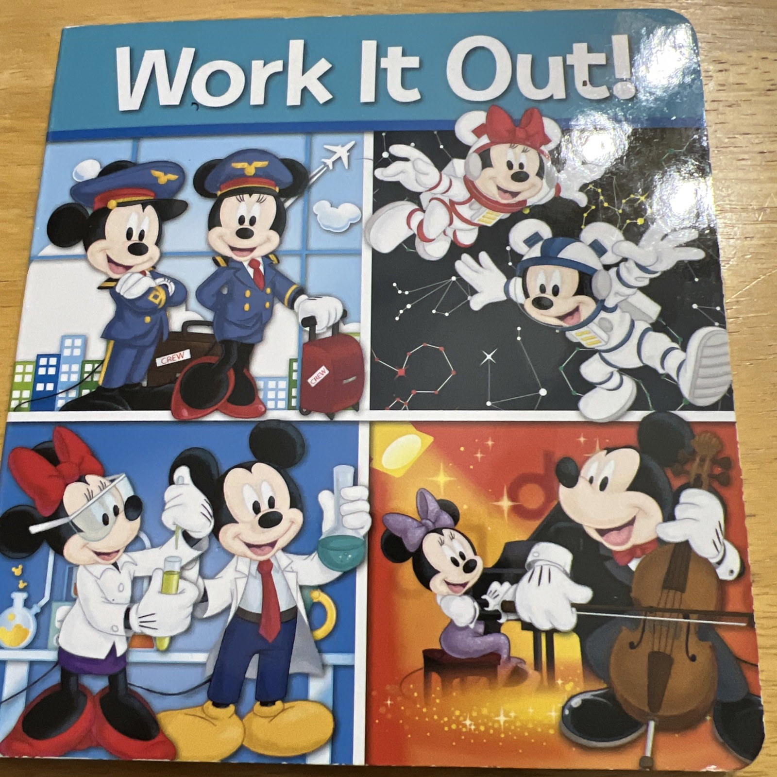 MICKEY & FRIENDS “Busy Beats” Electronic Music Maker and 8 Book Library
