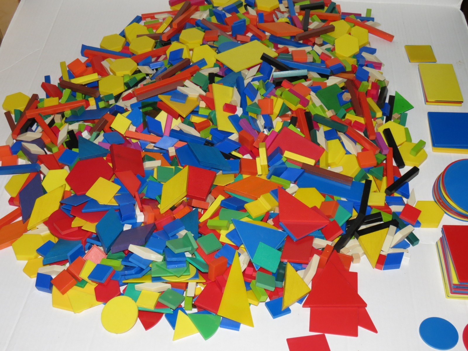 Huge Lot Wood / Plastic Geometric Pattern Blocks, 10 lbs, Educational/Math