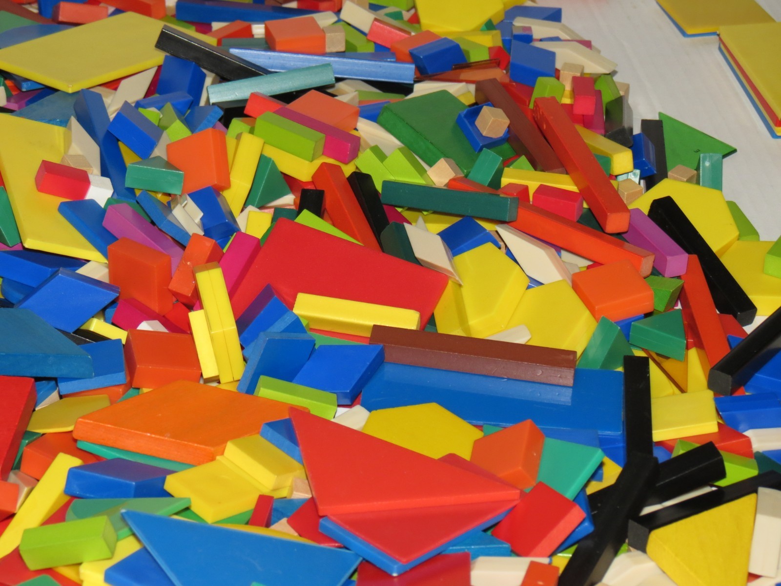 Huge Lot Wood / Plastic Geometric Pattern Blocks, 10 lbs, Educational/Math
