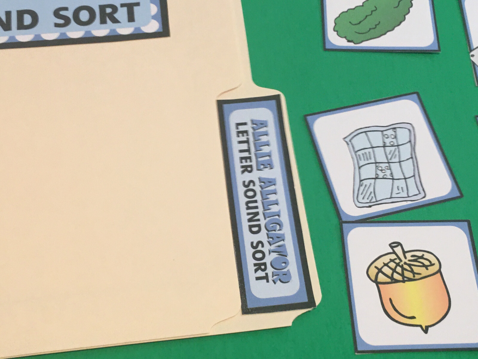 Allie Alligator – Letter Aa – DIY File Folder game – Printed / Uncut