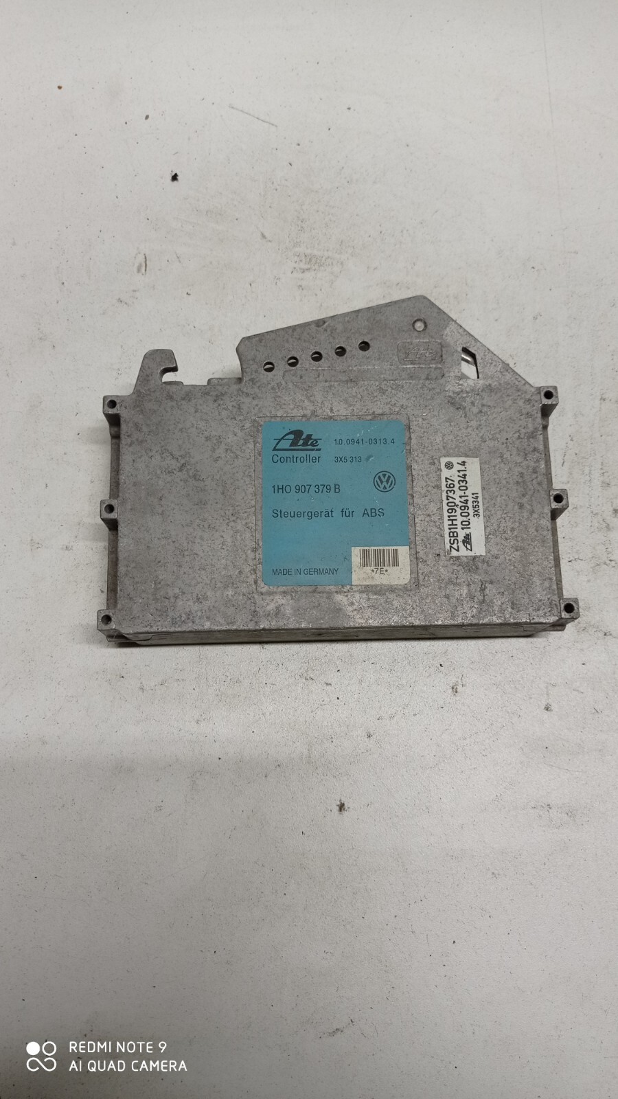 VOLKSWAGEN GOLF 3 1H0907379B ABS ECU CALCULATOR (194ML)