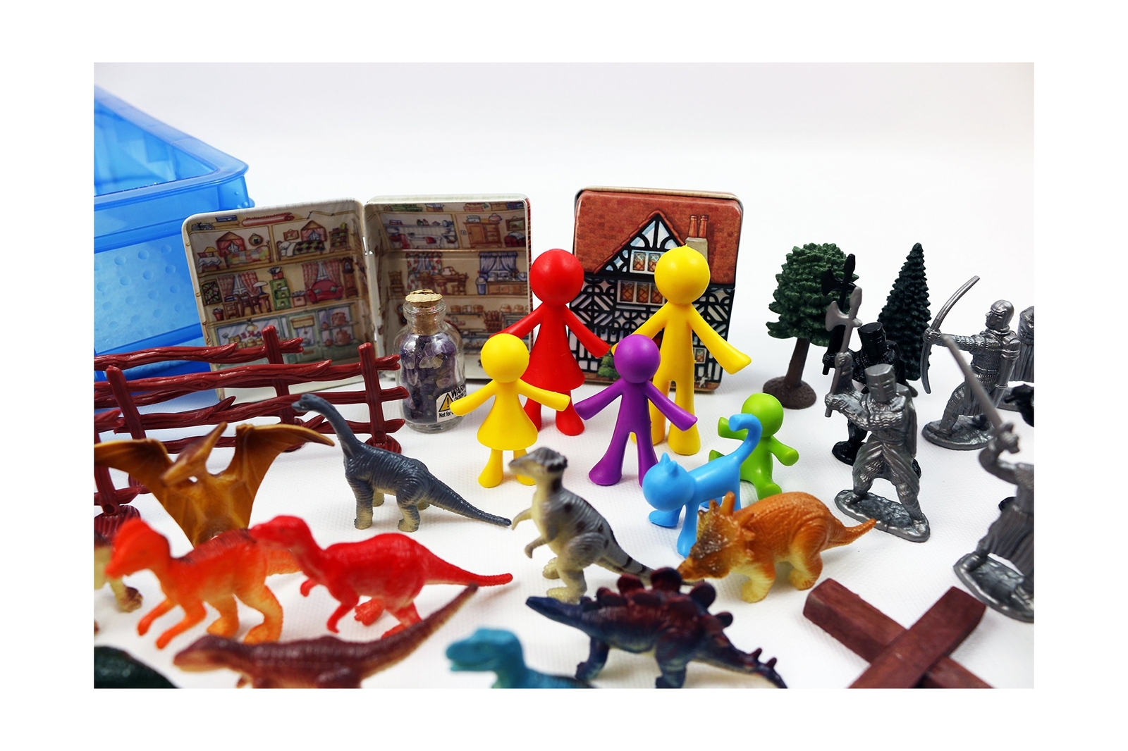 Play Therapy Sand Tray Basic Portable Starter Kit with Tray, Sand, and Miniat…