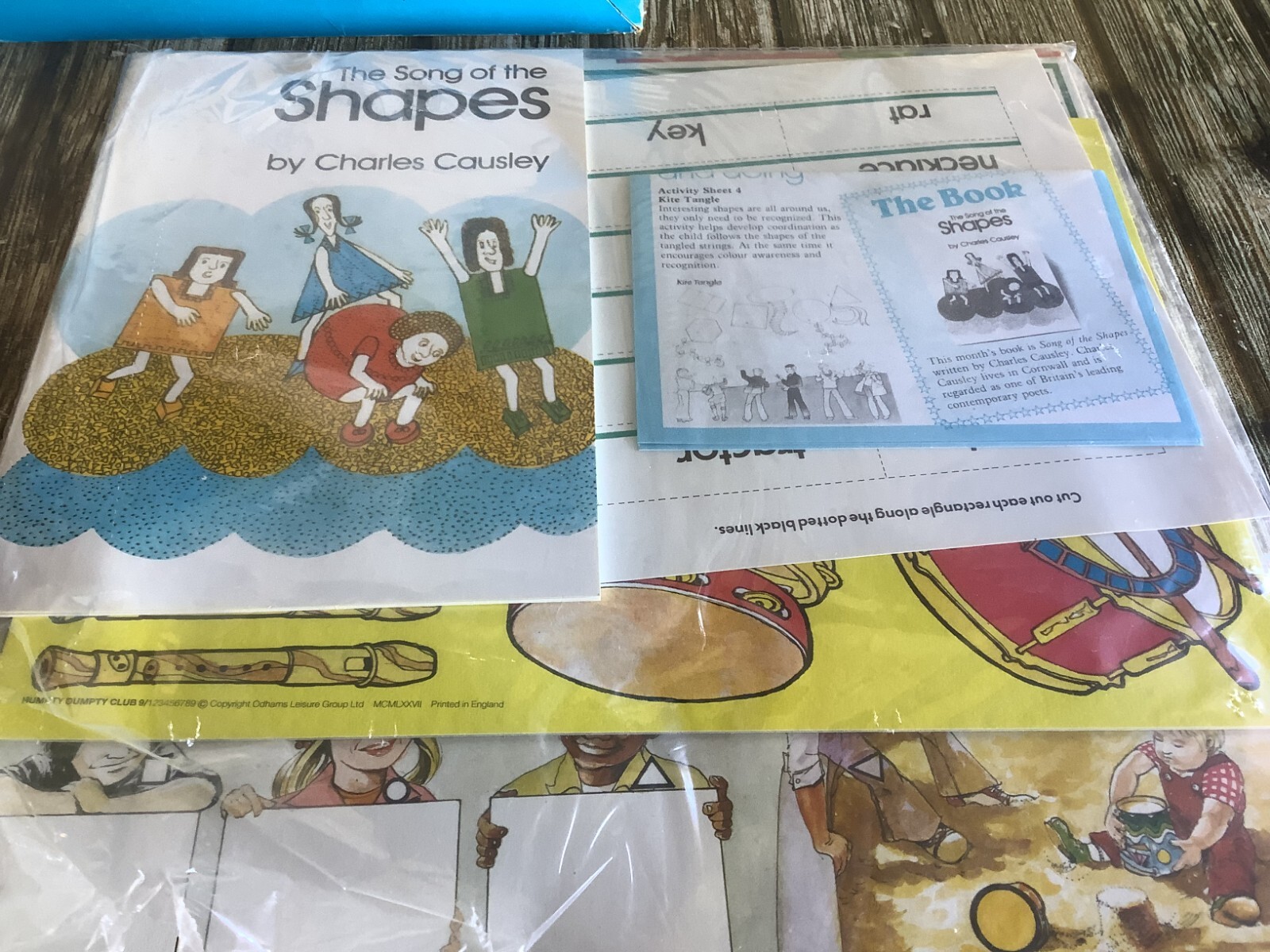 1977 Vintage The Humpty Dumpty Club Educational Set Pack SHAPES