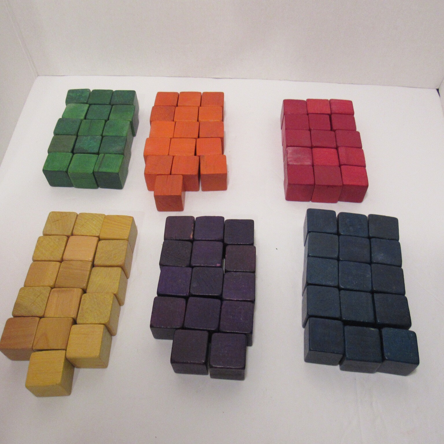 Milton Bradley, Vintage Cubical Counting Blocks 8039 Primary Colors, Educational