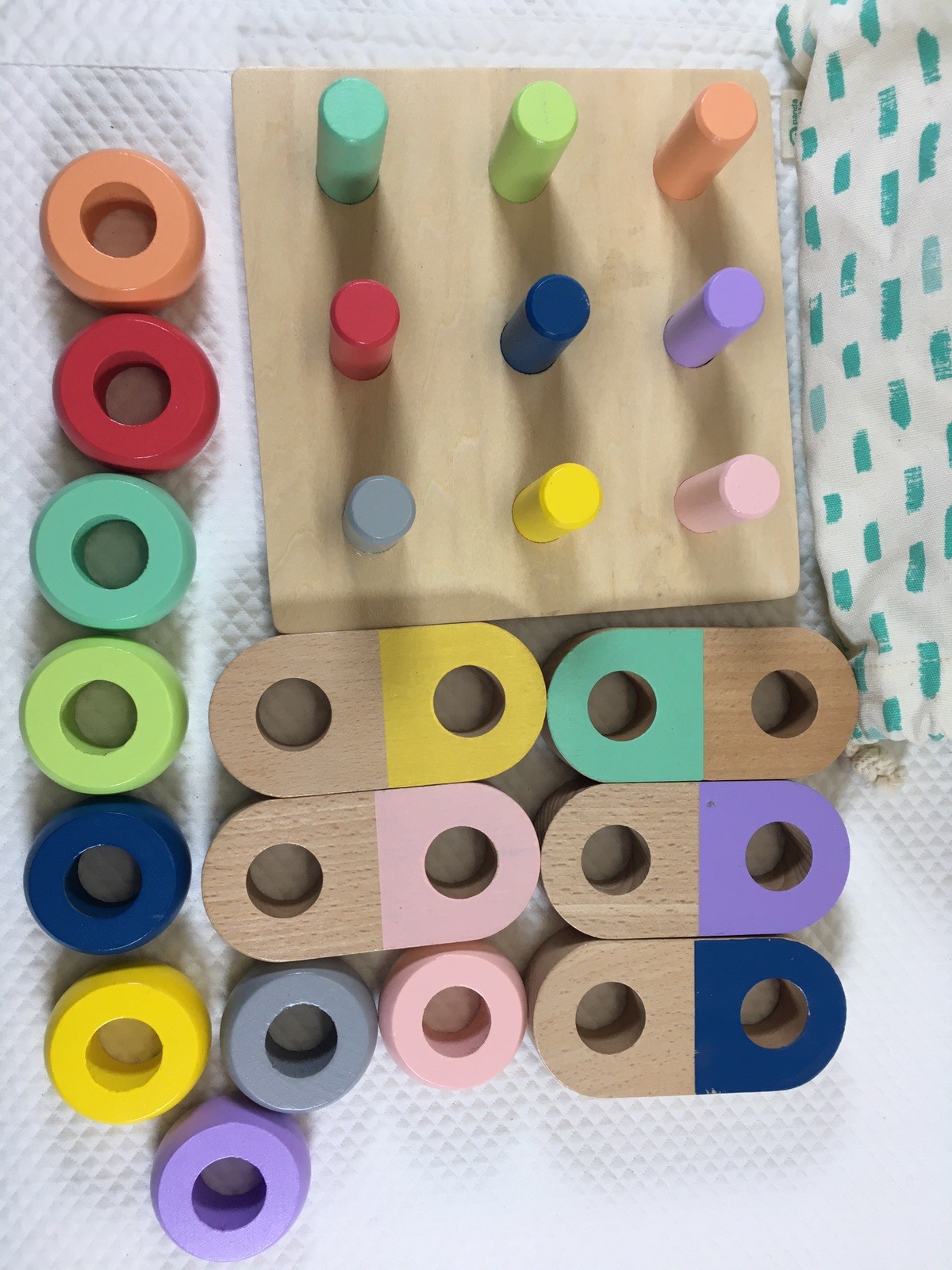 Kiwico Panda Crate Wooden Color Sorting Peg Ring Toy Educational Puzzle Toddler