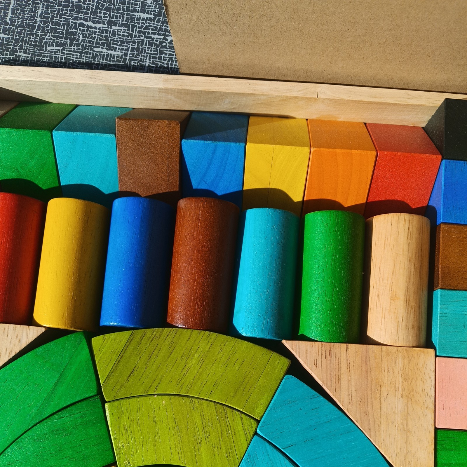 NEW QToys NATURAL RAINBOW BLOCKS CONSTRUCTION SET- OPENED to view ONLY