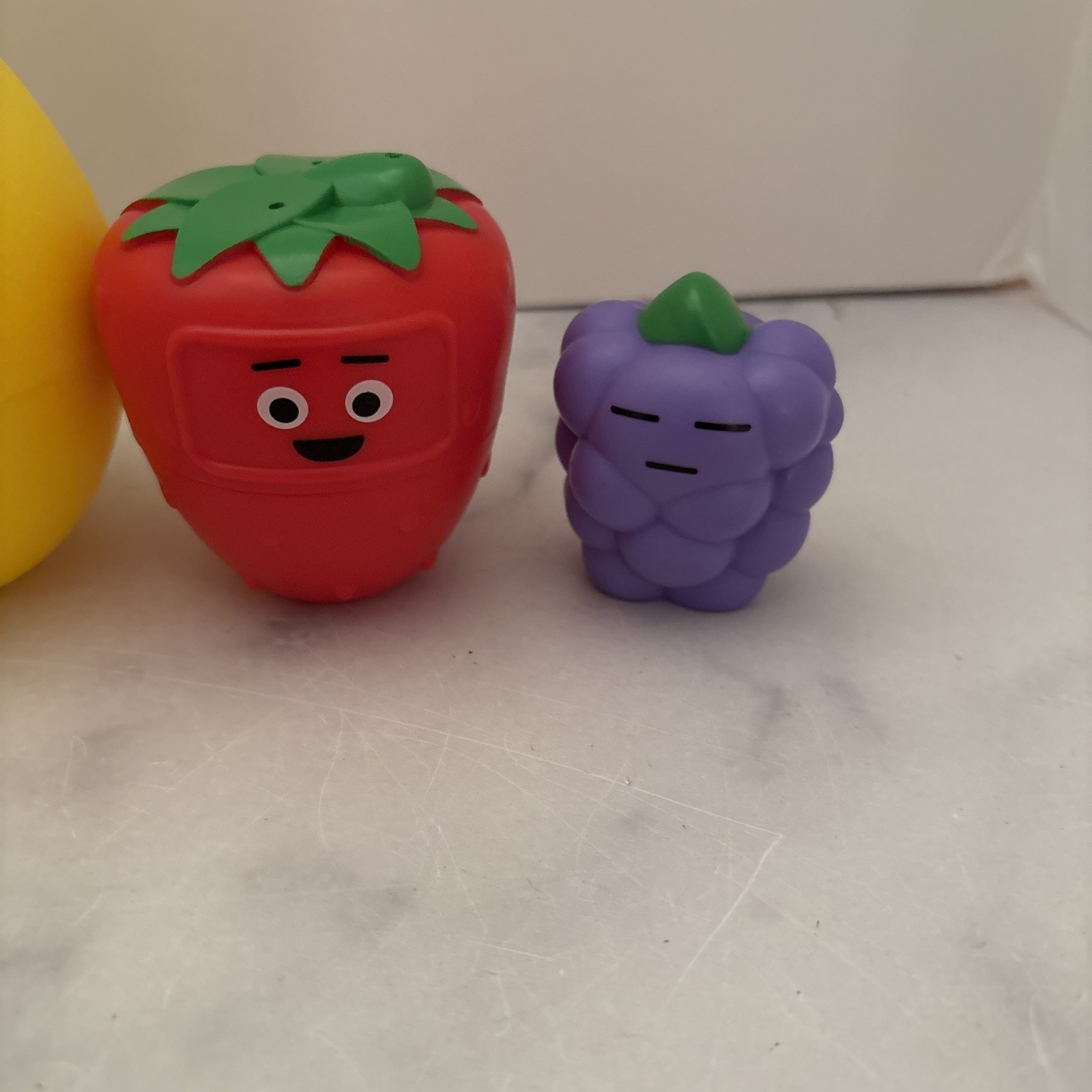 Learning Resources Big Feelings Nesting Fruit Friends w/ Feeling Faces EUC