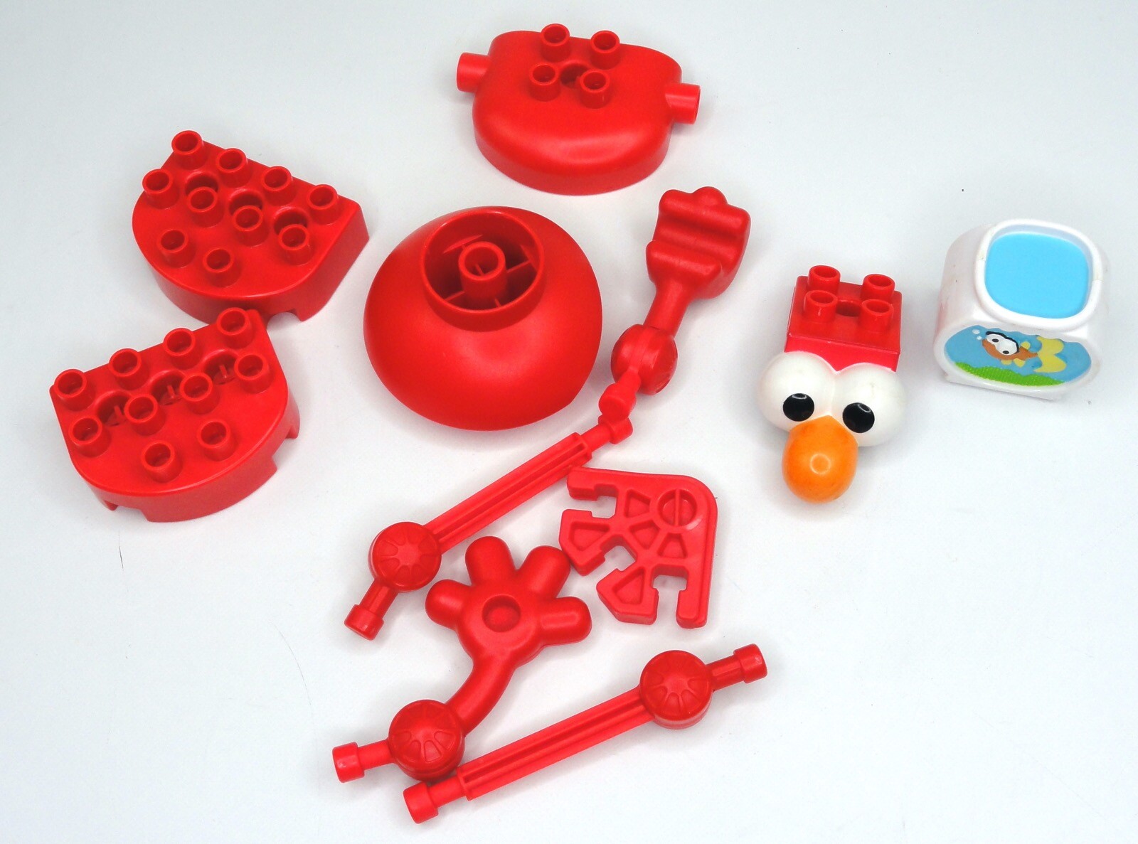 K’nex Sesame Street ELMO 2009 Ranbom Body Parts – 11 total pieces