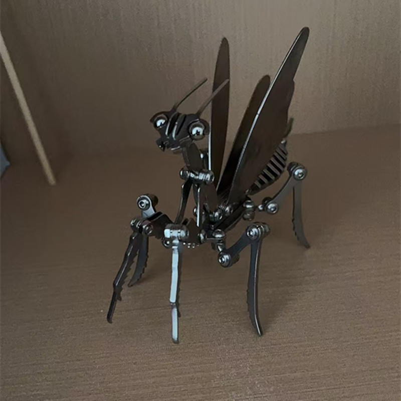 Mantis model screw puzzle 3D model stainless steel assembled finished toy
