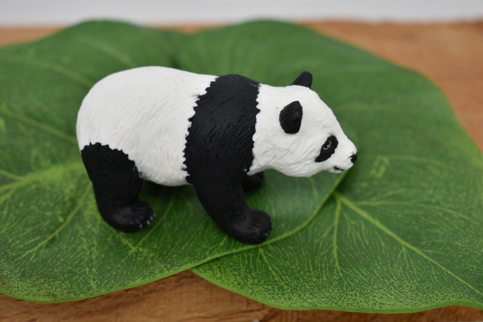 Panda Cub Plastic Replica 2 3/4″ F1350-B6