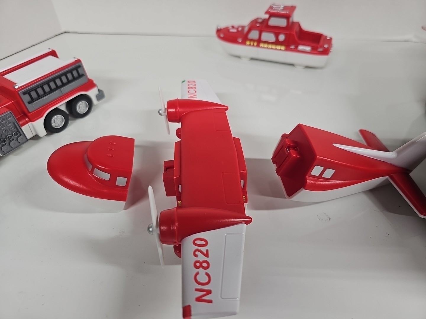 POPULAR PLAYTHINGS Magnetic Mix or Match Vehicles, Fire & Rescue
