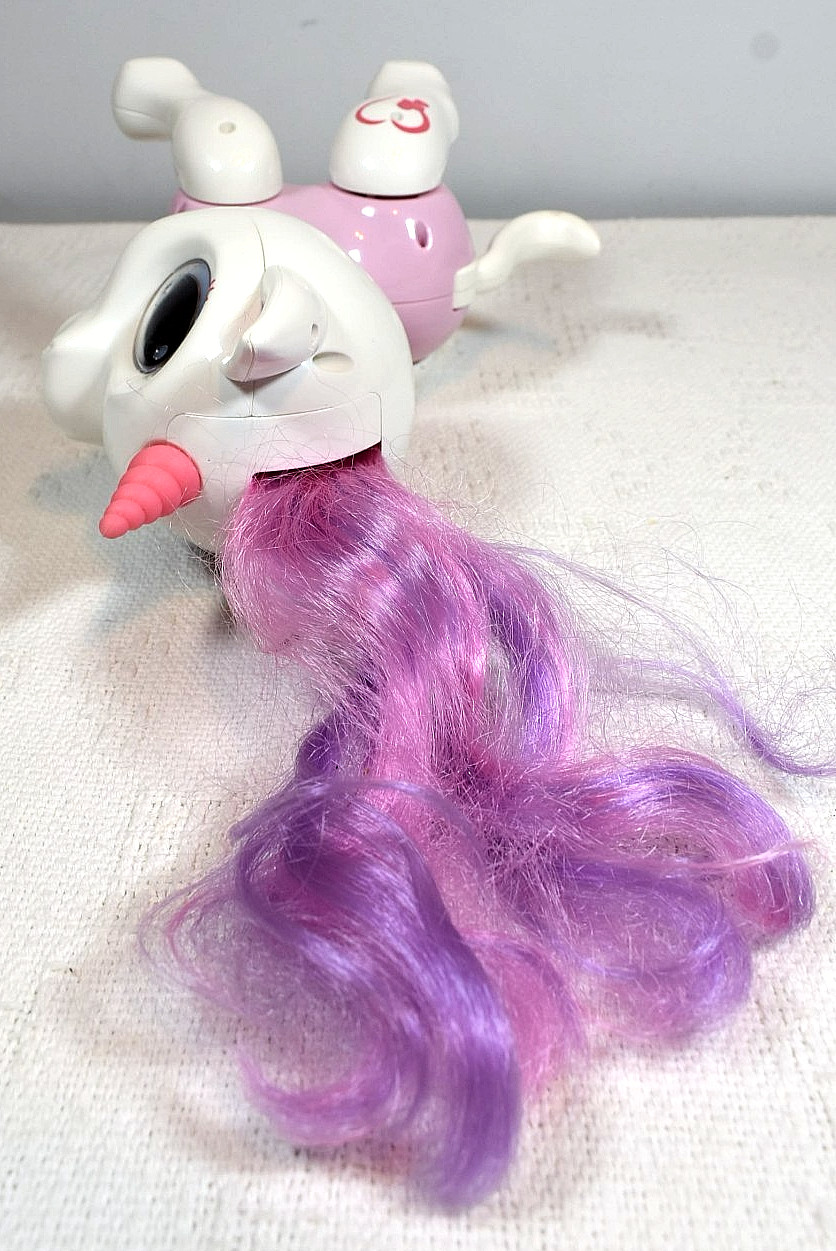 Interactive Robot Unicorn Toy, Walking, Dancing w/Remote, Cord & Programs/Dish