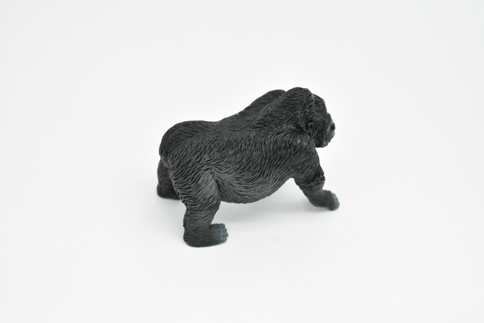 Gorilla, Figure, Model, Plastic Replica, Hand Painted Toy 3.5 ” CWG167 BB40