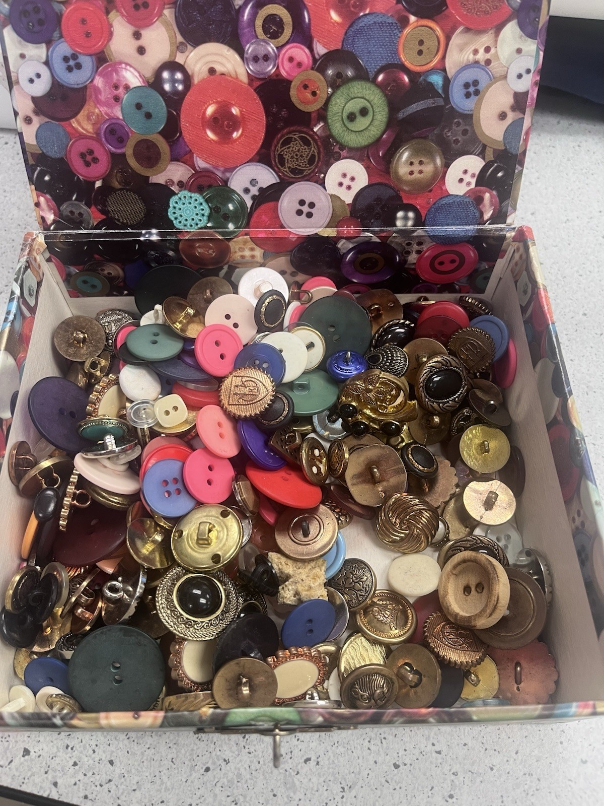 Lakeshore Learning Materials Button Box 1996 Vintage Sorting With Various Button