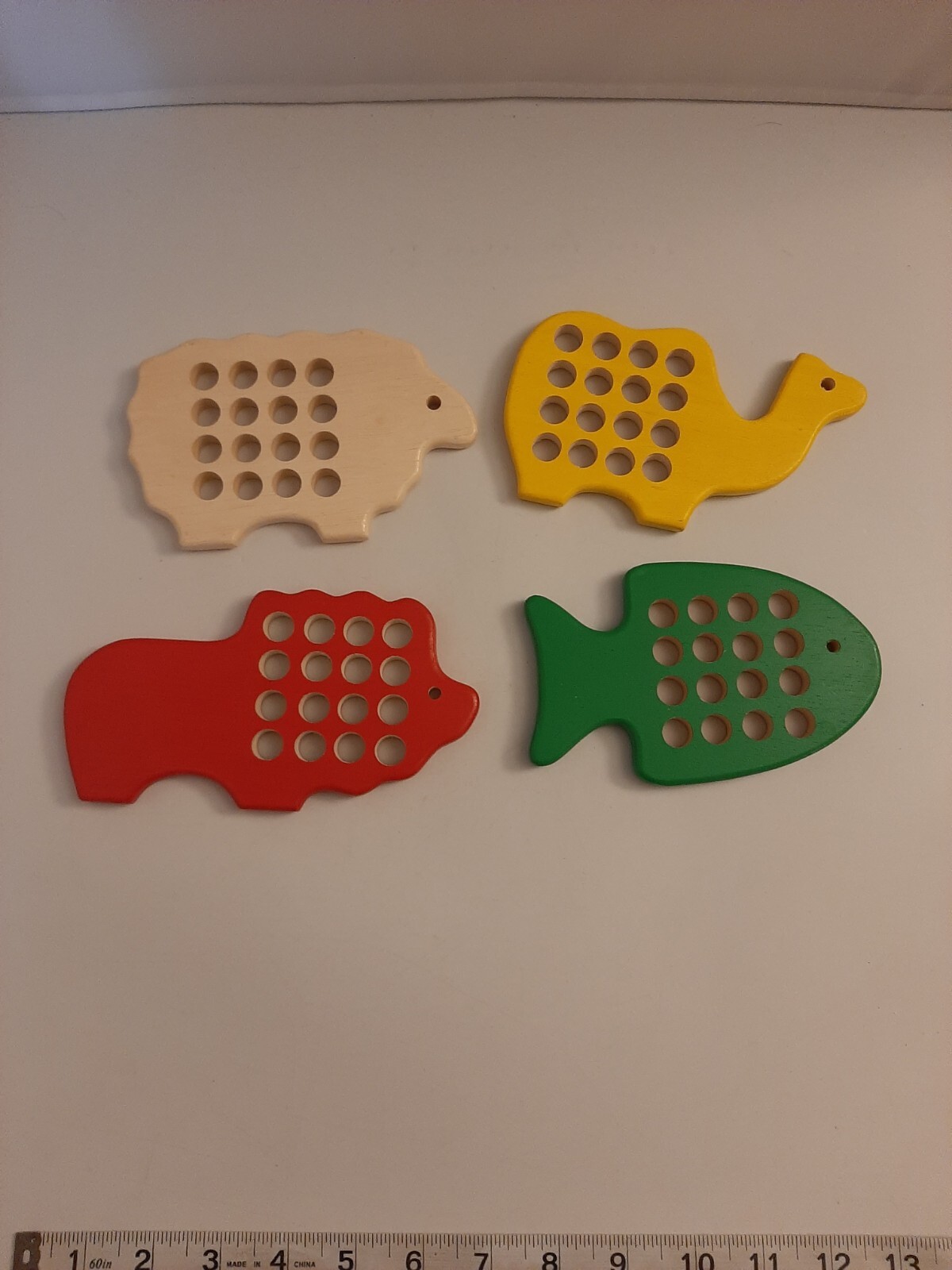 Lot of Learning Lacing Animals Set of 4 Lion Sheep Camel Fish Red green Yellow