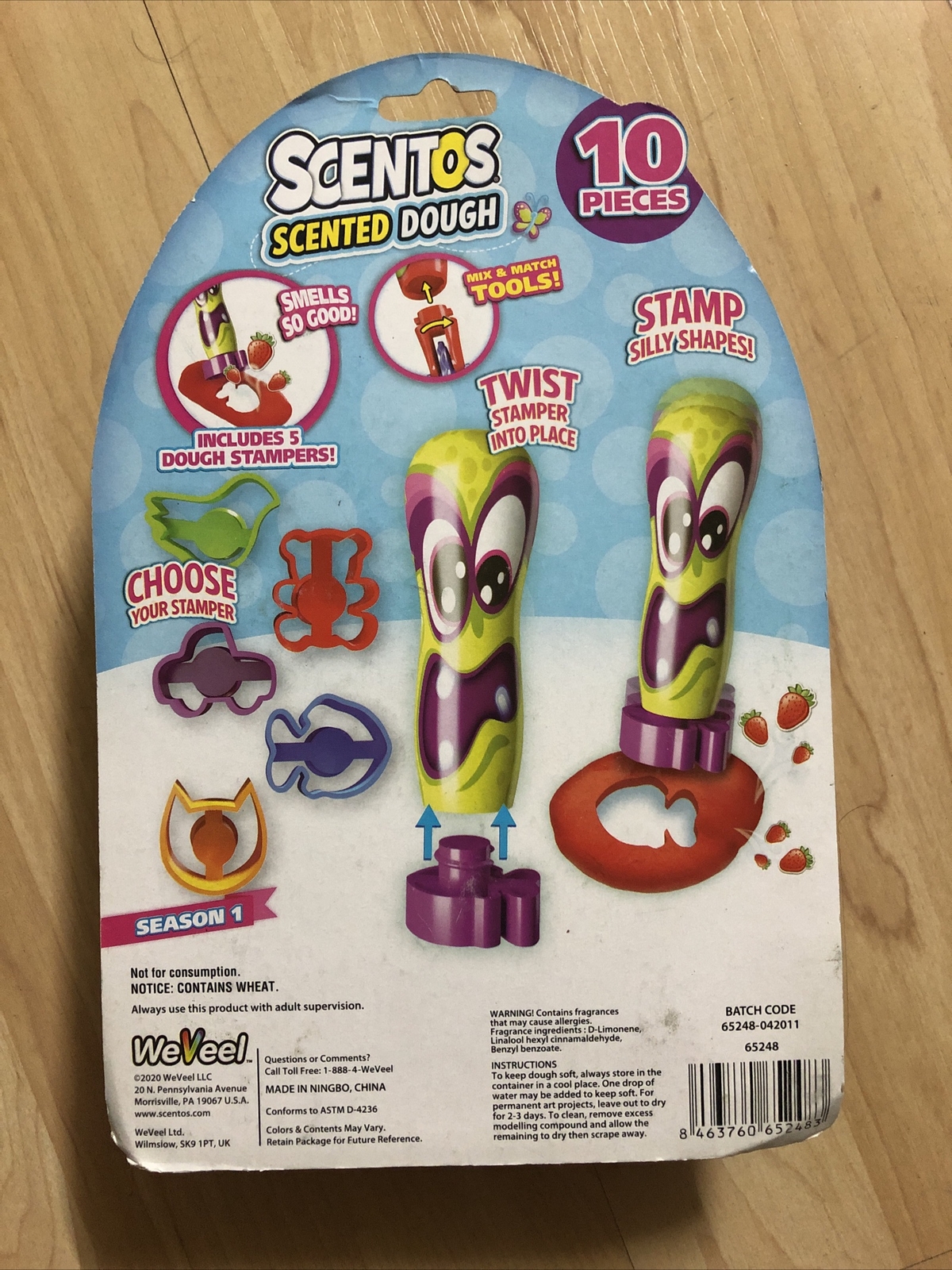 SCENTOS Scented Dough 10 Pieces Season 1, Ages 3+ with 5 Dough Stampers Fruit