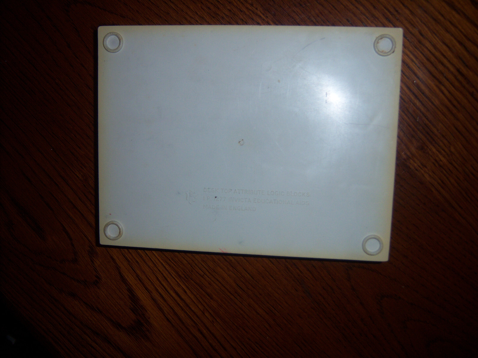 VTG Invicta Educational Aid Desktop Attribute Logic Blocks 36-120 England GAME