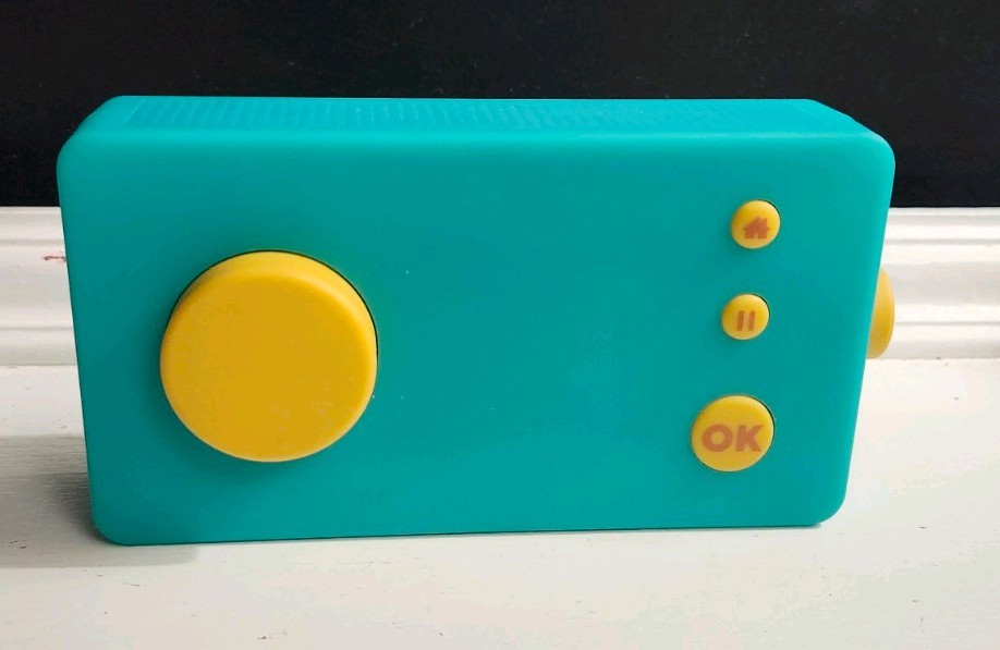 Lunii My Fabulous Storyteller Screen-Free Portable Educational Toy