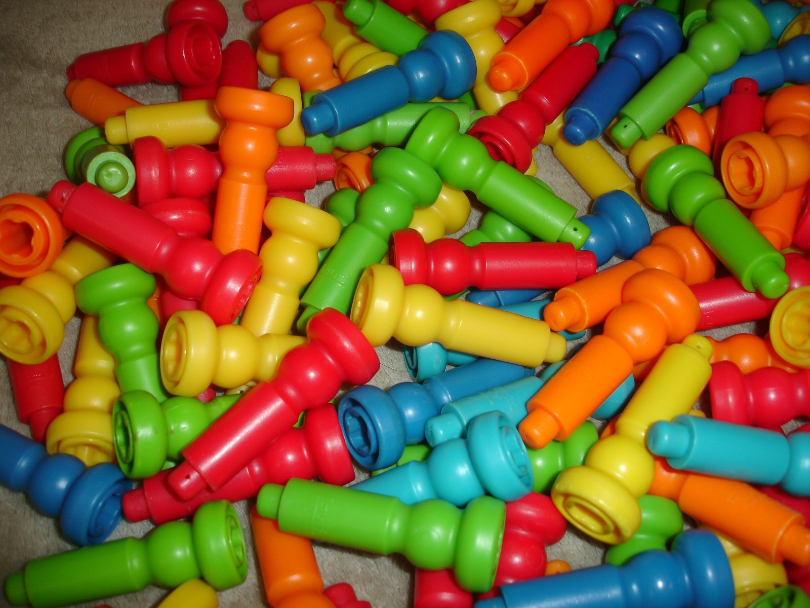 Lot of (230) Playmonster Replacement Pegs Plus (33) Other Shapes/Brands