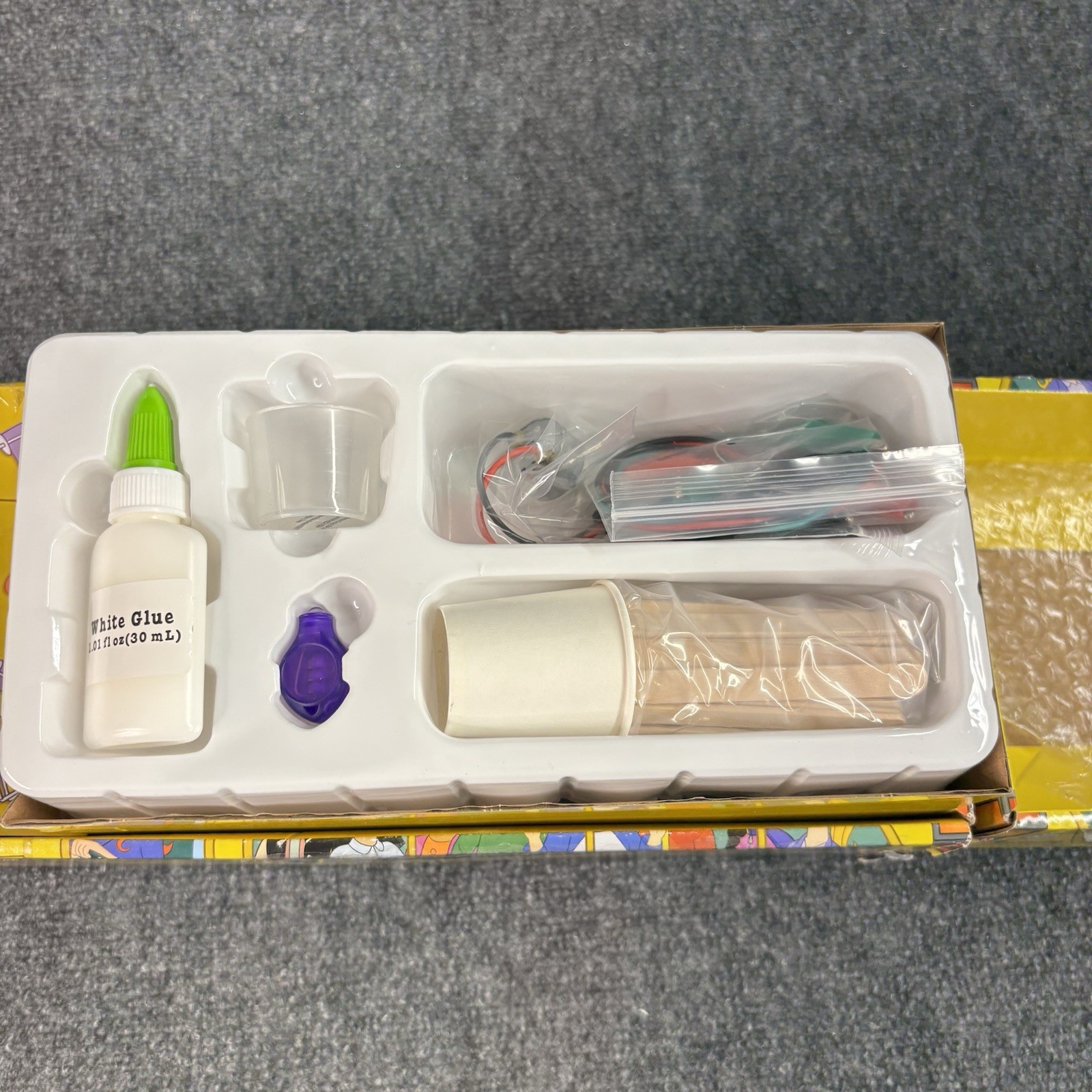 Scholastic-The Magic School Bus Engineering Lab – Ages 5+ – Young Scientist Club