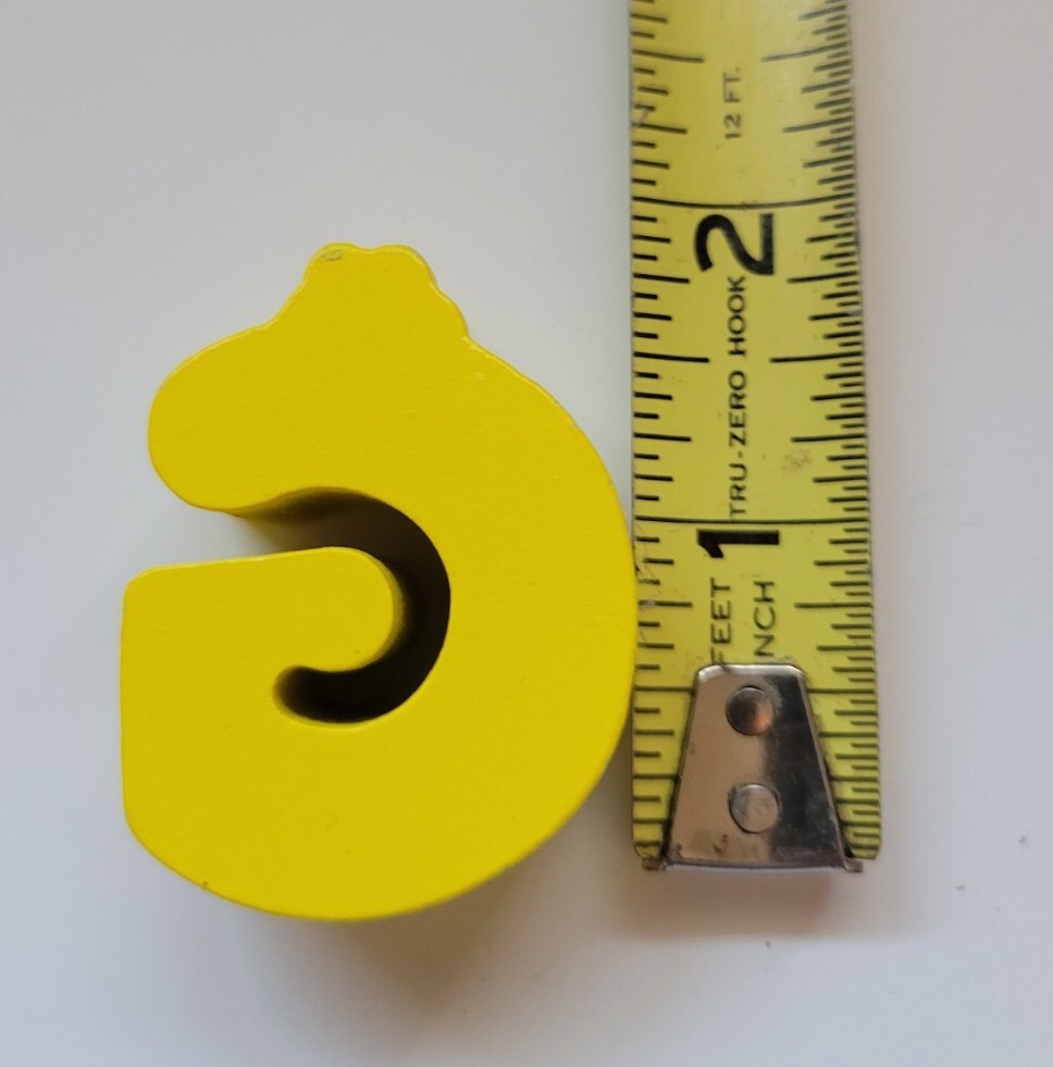 FAO Schwarz Toy Wood Alphabet Puzzle Animal Replacement Yellow Giraffe “G” Only