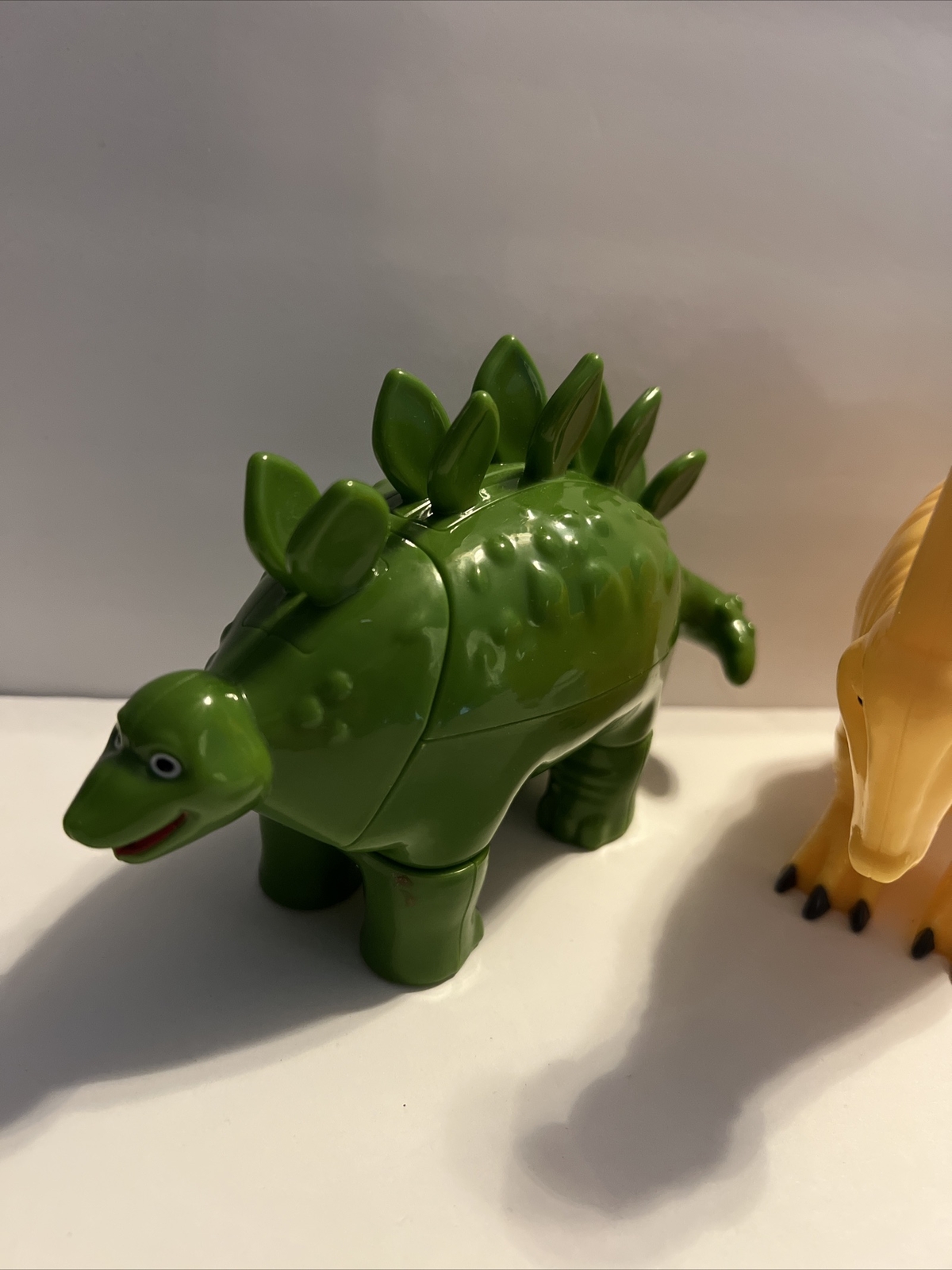 Popular Playthings Magnetic Mix or Match Dinosaurs Lot Of 4 All Here.