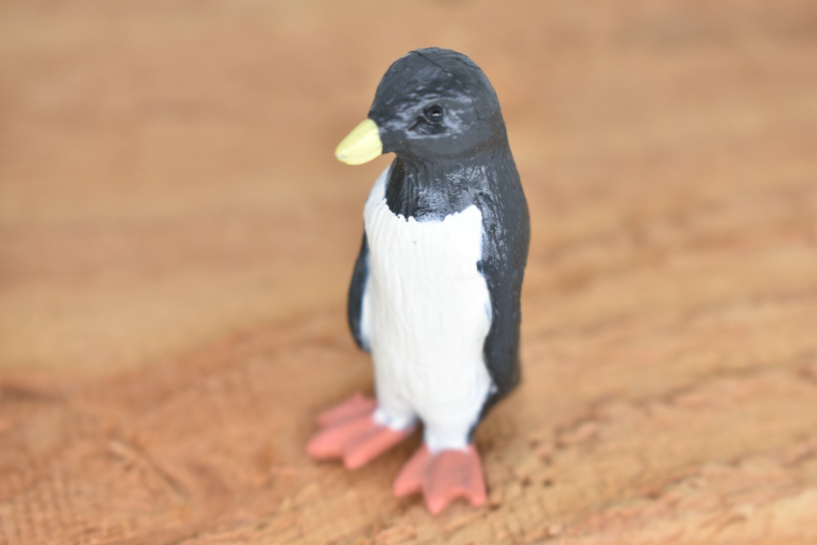 Penguin, Galapagos Islands Detailed Plastic Replica 2 inches tall – F1528 B150