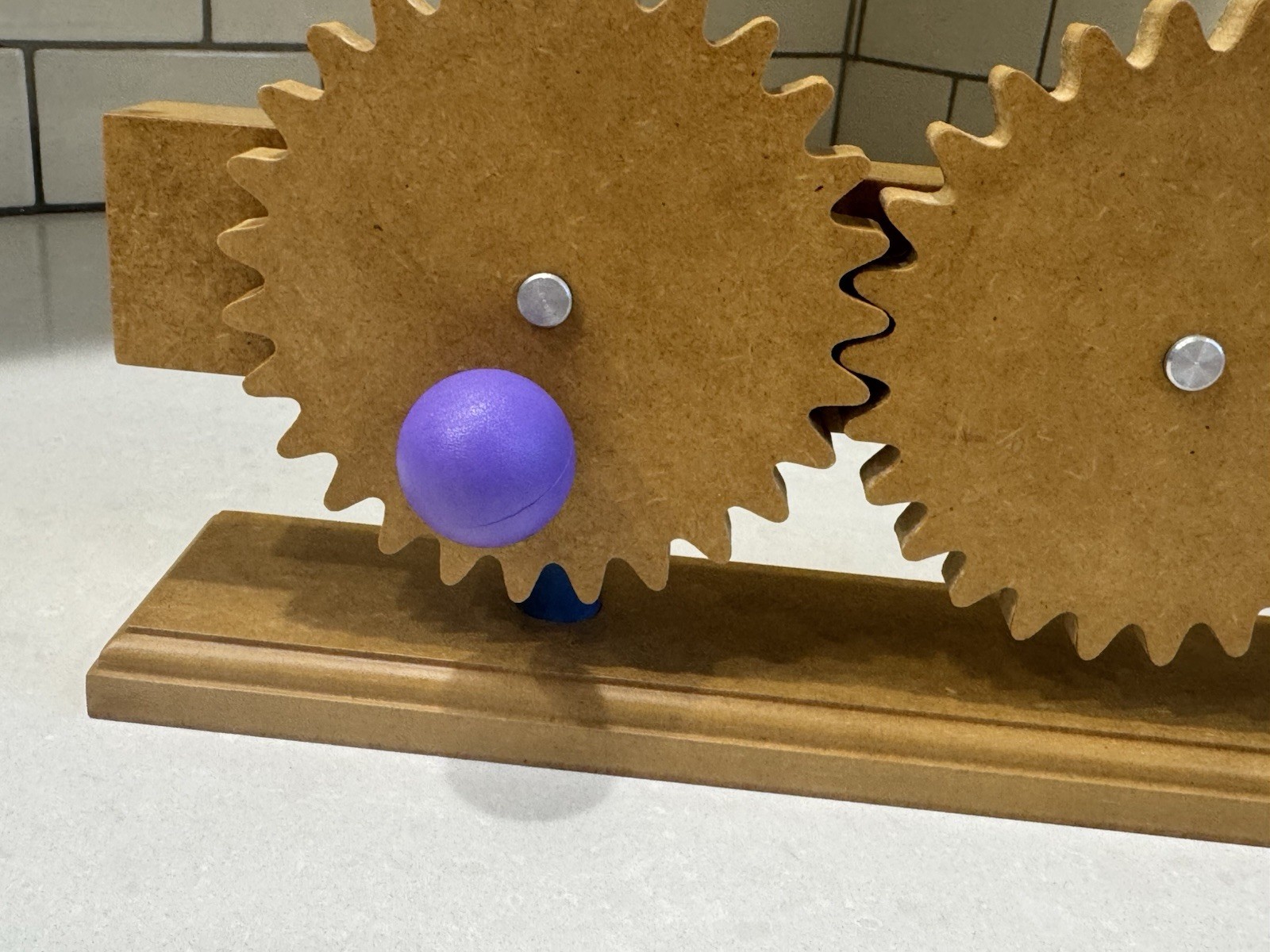 Eisco Labs Simple Machines Wooden Gear Train Model STEM Learning Tool Toy – EUC