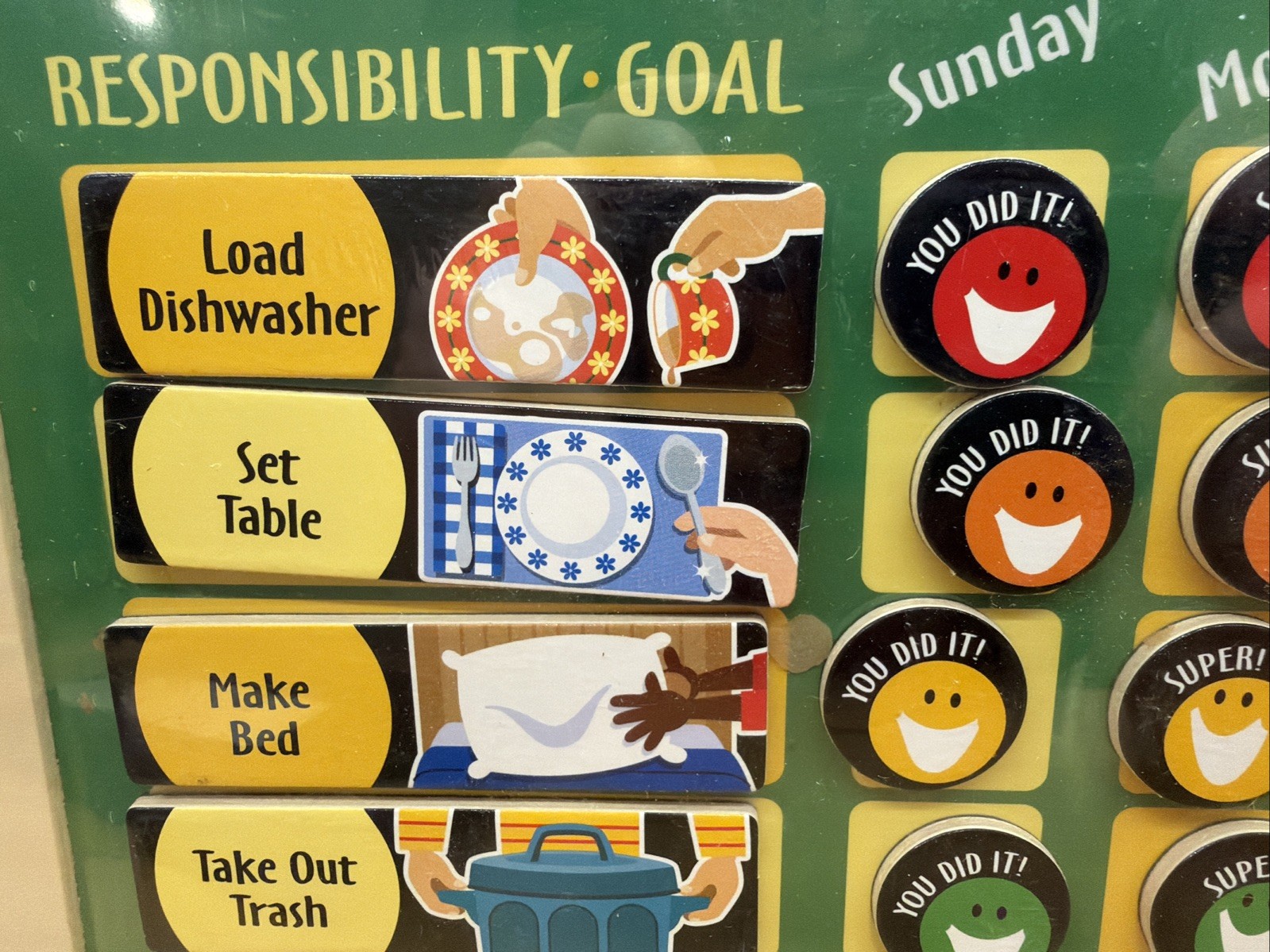 Melissa & Doug My Magnetic Responsibility Chart BRAND NEW & SEALED Wooden