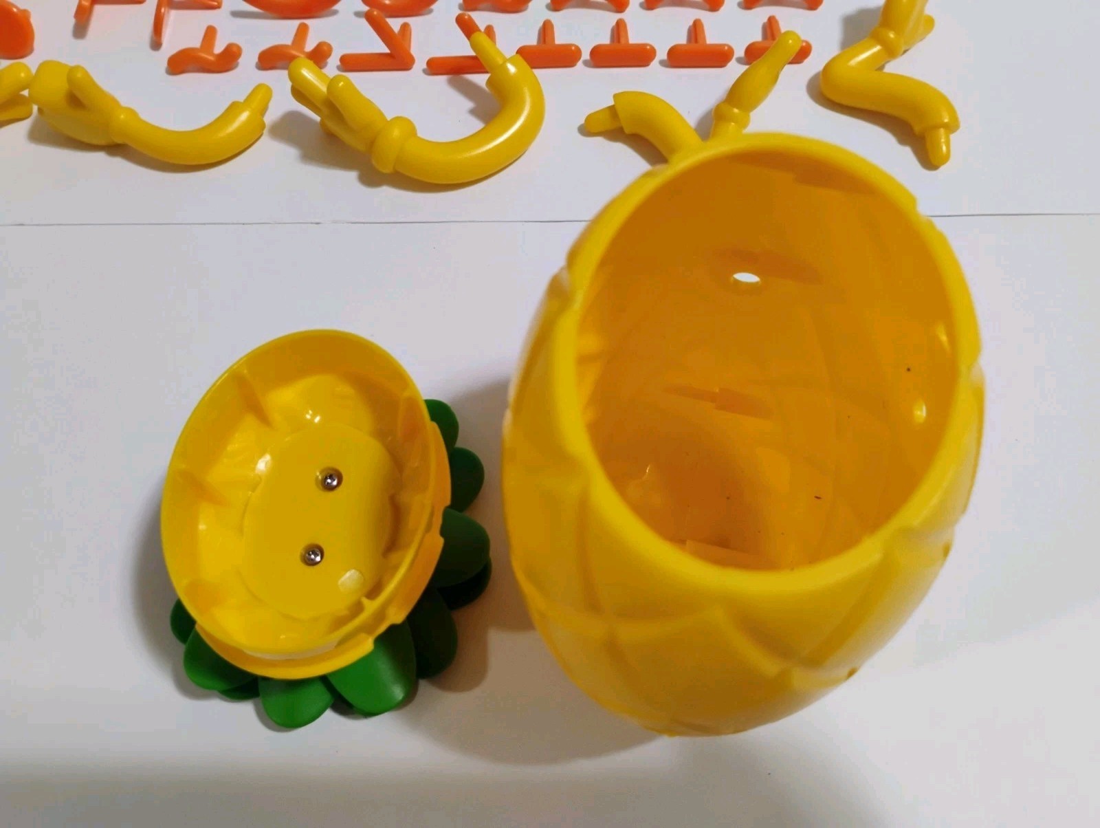 Learning Resources Big Feelings Pineapple Faces Toy