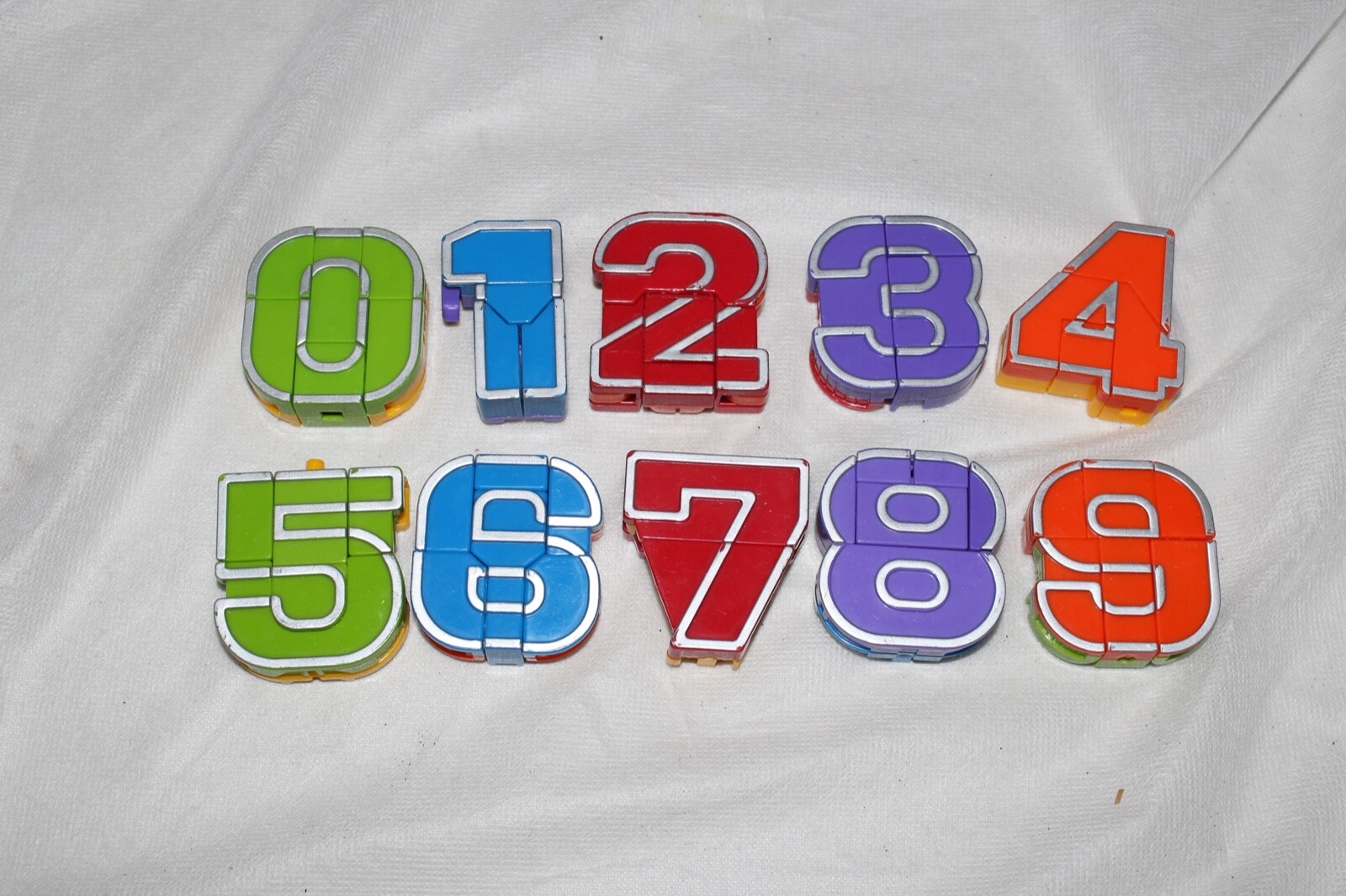 Transforming Numbers Bots STEM Educational Learning 0 thru 9 Used