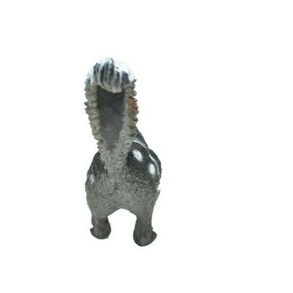 Skunk Striped 3 1/2-inch plastic Replica – F328 B112