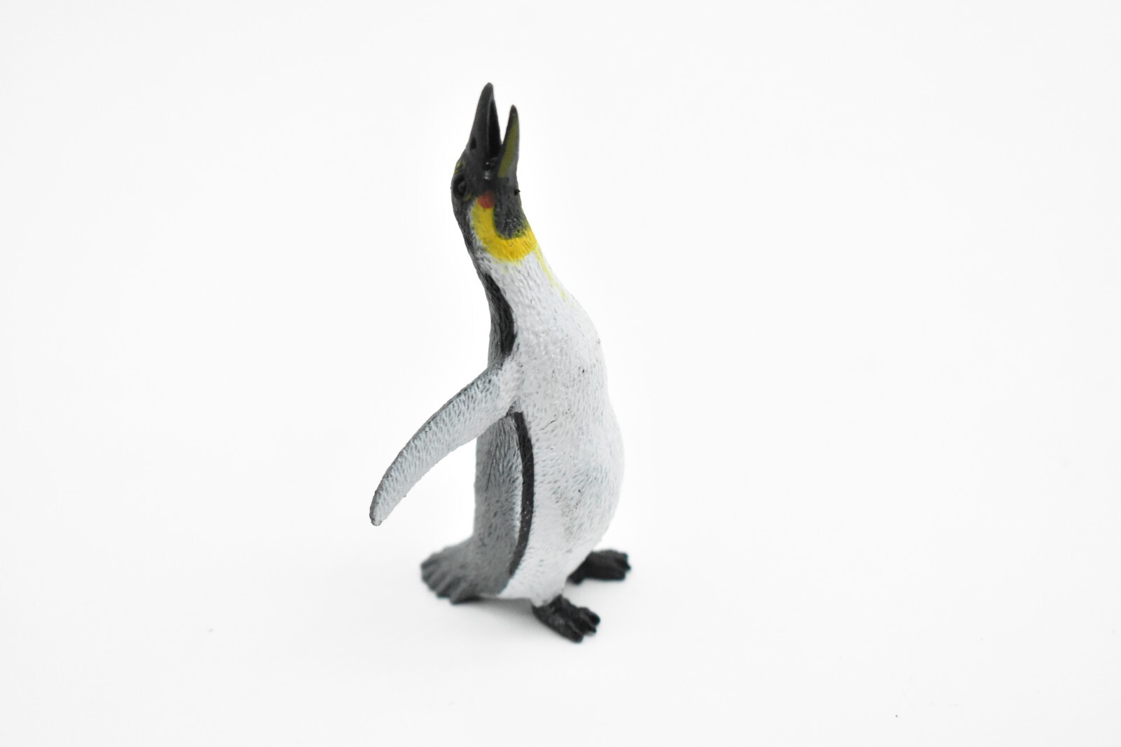 Penguin, Emperor, Very Nice Rubber Reproduction, Hand Painted 3″ F1110 B203